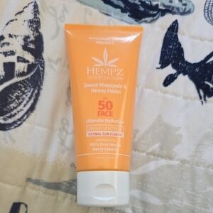 Hempz Sweet Pineapple & Honey Melon SPF 50 Face Sunscreen